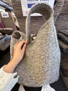 Ladies Large Capacity Woolen Tote Bag 2025 New Autumn Winter Commuter Shoulder Bag Underarm Bag Lazy Style Casual Handbag