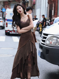 Retro Style Brown Uneven Splicing Strapless Dress Slimming A-Line Midi Skirt with Pleated Edge Adjustable Shoulder Strap Long Dress