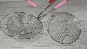 Serok Warna Saringan Tirisan Penggorengan Parabola Stainless Tebal