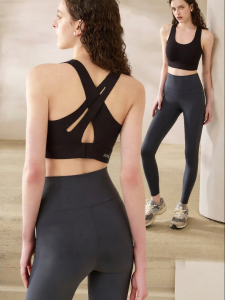 Seamless Anti-Shake Sports Bra Gathered Design Under Arm Shaping