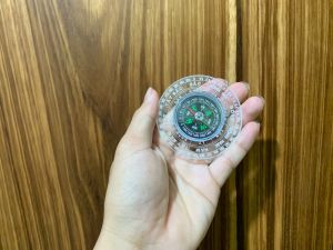 La bàn phong thủy MINI Cầm tay nhỏ gọn.