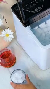 Iceler Mesin Pembuat Es Batu ICR-15BT Kapasitas 15Kg / Hari