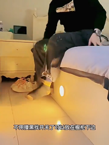 พร้อมส่งจากไทย โคมไฟหัวเตียง Night Lights 0.6w LED โคมไฟ