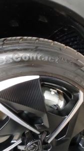 Chai Xịt Dưỡng Phục Hồi Làm Mới Nhựa Nhám Bảo Vệ Làm Bóng Vỏ Lốp Xe ZEUS Chính Hãng