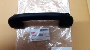มือจับในเก๋งบริเวณหลังคา (สีดำ) ISUZU D-Max 2020-2024 แท้ศูนย์ 100%