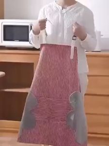 Tạp dề kẻ hoa có khăn lau tay bên hông tạp dề chống thấm nước