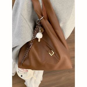 Retro Tote Bag: A Stylish & Functional Women's Commuter Bag