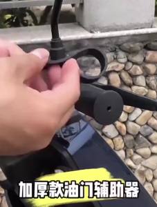 2pcs Motorcycle Accelerator Booster Assist Handle Control Grip Throttle Assistant Clip Thumb Assist Labor Saver Motore Accessories
