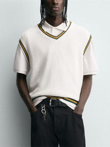 New Autumn Mens Casual Fashion Color Block Stripe V-Neck Sleeveless Knitted Vest Youth Urban Style Regular Fit Fashion