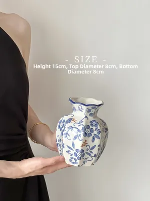 Luxury Jingdezhen Blue and White Ceramic Vase