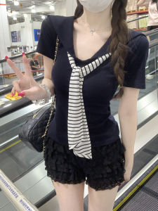 Áo Thun Nữ Tay Ngắn Kẻ Sọc Phong Cách Hàn Quốc Thường Ngày Mùa Hè Thiết Kế Ôm Vừa Vặn Cổ Thuyền Cổ Điển