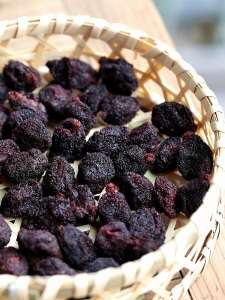 Lao Rao Family Dongkui Yangmei Dried Fruit Plump Sweet And Sour Snack for Pregnant Women Fujian Special Product 220g