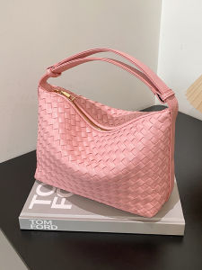Fashionable Handwoven Large Capacity Womens Bag Casual Summer Trendy Small Square Crossbody Bag Korean Style Handbag