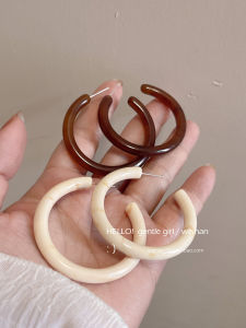 Retro Fine C-Circle Tea Color Versatile Hong Kong Style Fashionable Womens Earrings Elegant Drop Earrings Geometric Pattern