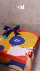 Hampers INDO KERAMIK Piring Set Putih Lis Hitam Isi 8