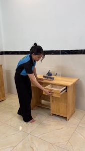 Bàn làm việc gỗ tự nhiên cho văn phòng - bàn làm việc gỗ đơn giản cho văn phòng hcm bình dương