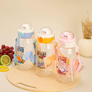 Bình nhựa đựng nước học sinh 580ml - Quai xách ống hút tiện lợi - Chống rò ri nước