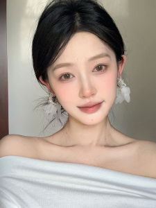 Elegant French Style Crystal Petal Tassel Earrings Unique Resin Hoop Earring Niche Design Stud Earrings Fashion Jewelry