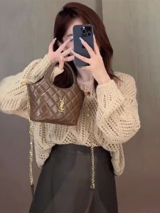 แฟชั่นหลวม Fit Hollow V คอถักเสื้อกันหนาวผู้หญิงแขนยาวฤดูใบไม้ผลิฤดูร้อน 2024 สไตล์ใหม่ Slimming Pullover