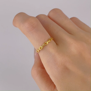 WENG KWONG Bold Link Gold Ring in 22k/ 916 Gold (3R3905)