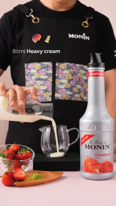 Monin Strawberry Fruit Mix Puree 1L – 50% Real Strawberry for Cocktails Frappes Smoothies & Lemonades