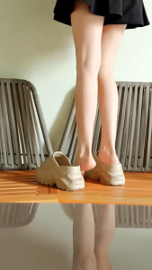 รองเท้าแตะส้นตึก รองเท้าผู้หญิงแฟชั่น ใส่แล้วสูง EVA นิ่ม เพิ่มสูง9-10 ซม สีโทนมินิมอล พื้นเรียบใส่สบาย