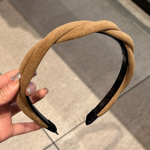 Anti-Slip Toothed Womens Hairband 2025 Autumn Winter Twist Style Fashionable Hairband Hair Hoop Hairpin Hair Clip Fresh out