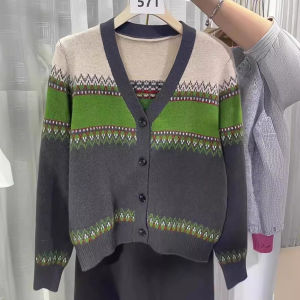 QIANSHUIYIYUN | Stylish Autumn New High-class Retro Green Knitted Cardigan