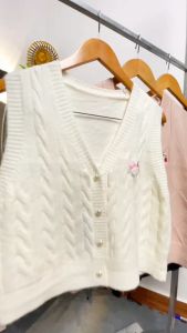 Áo len bé gái và bé trai 45-65 kg thêu thỏ và logo cổ tim viền kẻ đanh sợi dáng thời trang