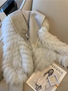 Luxurious Short Fox Fur Jacket Womens Fashionable Patchwork Design Premium Quality Artificial Fur Lightweight Autumn Winter Coat