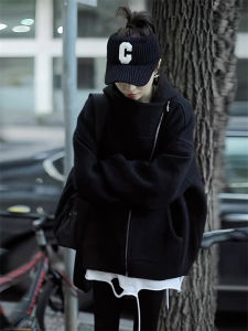 Fashion Insulated Hooded Zippered Black Womens Jacket