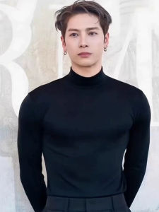 เสื้อยืดคอกลมแขนยาวทรงสลิมฟิตสำหรับผู้ชาย ผ้าขนแกะสไตล์เยาวชน ฤดูใบไม้ผลิ 2025 แบรนด์ Yulin เสื้อชั้นในที่สวมใส่สบาย