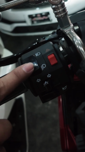 MOKOTO CLICK V3 CLICK 160 HANDLE SWITCH WITH BYPASS MKT-12122 WITH HAZZARD BUTTON LEFT SIDE FOR CLICK V3/160 MOTORCYCLE