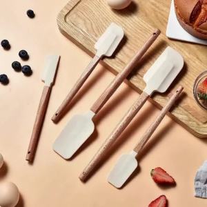 Silicone Scraper Scraper Home Baking Wooden Handle Scraper Cake Scraper Cream Small Spatula Set