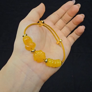Q1532 Vòng ngũ điếu cỏ 4 lá tỳ hưu Cẩm Thạch Vàng cho Thổ và Kim - Phong Thuỷ TUDO P