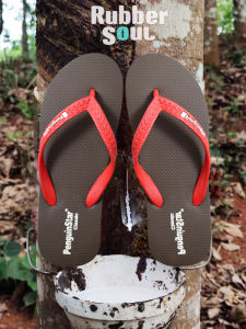 รองเท้าแตะชายหาดยางธรรมชาติสำหรับผู้ชาย ฤดูร้อน รองเท้าแตะแบบสวมสำหรับกลางแจ้ง กันลื่น สวมใส่สบาย รองเท้าแตะแบบสวมส้นแบน