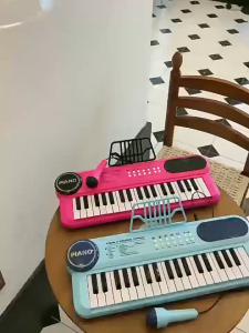 MelodiKid 61 Piano Digital Elektrik Anak + Mic Mainan Edukasi Musik Anak