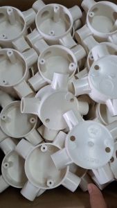 BỘ HỘP NỐI TRÒN 4 NGÃ PHI 20 NANOCO