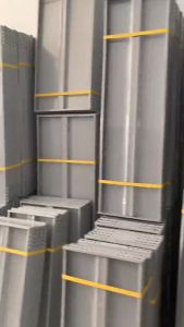 Kệ Có Bãnh Xe.Kệ sắt Bậc thang 2 bậc 3 tầng mâm kệ sắt v lỗ để cây cảnh -hàng hóa -bon sai( Khung sắt V4x4cm)_