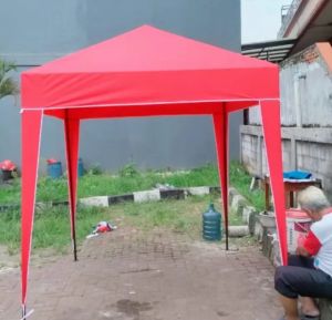 TENDA JUALAN BAZAR 2 x 2 SIAP PAKEK TENDA MURAH TENDA BERKUALITAS SIAP PAKEK JUALAN TENDA MODEL PIRAMID TENDA BONGKAR PASANG HABIS DIPASANG DIBONGKAR GAMPANG MUDAH DAN KUAT TAHAN LAMA BAHAN POLYSTER TENDA BESAR REQUEST WARNA
