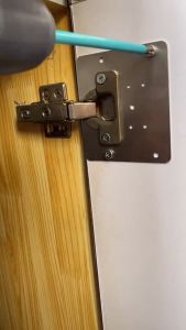 Miếng đệm sửa bản lề cửa tủ CHIAN - Inox không gỉ - Hàng chất lượng cao - Có taro ren để bắt ốc -Tặng kèm 8 vít 3x15mm