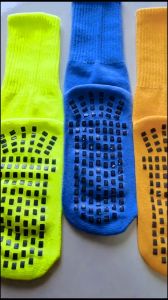 Kaos Kaki Skate Oldschool Sport Olahraga Polos Anti Slip