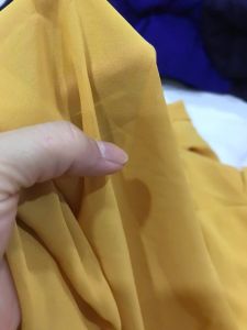vải voan chifon màu vàng_( khổ 1m5) mỏng nhẹ may đầm váy áo thiết kế vv