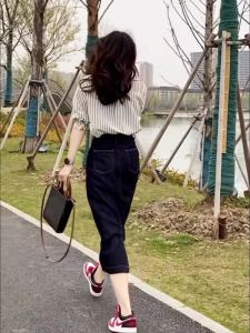 Casual Stripe Shirt Denim Mini Skirt Two-Piece Set Fashionable Slimming Streetwear for Short Women Polyester Material Summer 2024