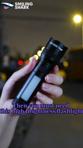 ไฟฉาย LED SD5305ปลาฉลามยิ้ม M60สว่างมาก7000ลูเมน6โหมด COB Siddelight Type-C ไฟฉายชาร์จไฟได้กันน้ำตั้งแคมป์นอก