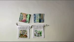 Angpao Amplop Lebaran THR Unik Lucu Bisa Desain Gambar Sendiri Bahan SpundBound dan Blacu Ukuran 8cm x 10cm POUCH SERUT UANG LEBARAN UNIK CUSTOM DESAIN
