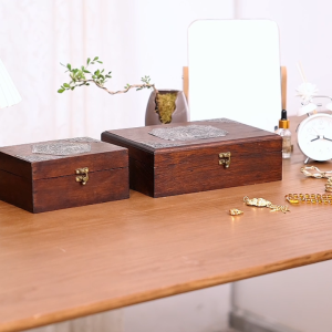 กล่องเก็บทองและเครื่องประดับไม้สักไทย กล่องเก็บเครื่องประดับดีไซน์วินเทจ กล่องเก็บของเกรดพรีเมียม