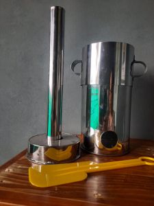 Cetakan Pentol Stainless Diameter 2cm dan 3cm lubang 1 dan 8 GRATIS SPATULA