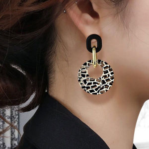 Leopard Advanced  Earrings Acrylic Geometric Leopard Print Circle Earrings Temperament Exaggerated Versatile Earrings 2023 New