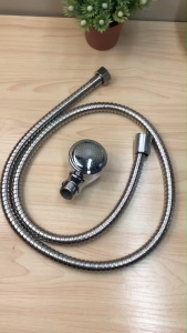 ฝักบัวสำหรับสระผม สีเงิน ไม่กินผม พร้อมสายยาว 120 ซม. วัสดุทนทาน คุณภาพดี กันสนิม อุปกรณ์ร้านเสริมสวย สำหรับการเซทฝักบัว สินค้าตรงปก ส่งเร็ว